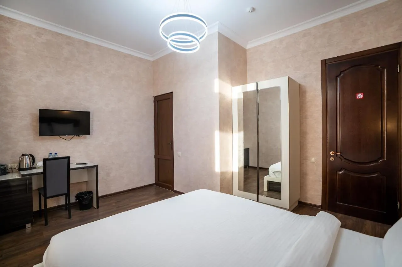 טביליסי Siberia Hotel